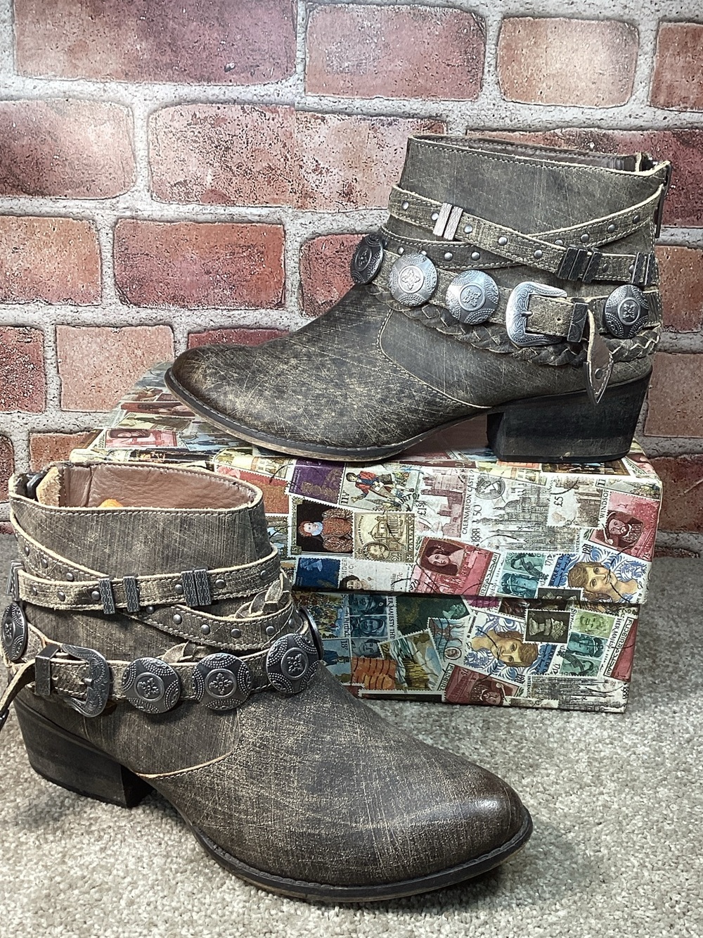 Naughty Monkey Anchorage womens western:ankle boots size 7.5